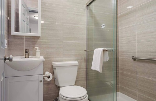 Inner Parkside House | Cozy studio near SFSU, shops & Golden Gate Park!