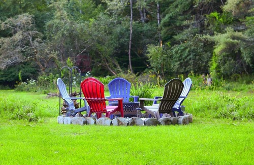 Greenfield Center Apartment | Cozy Studio on Secluded 55 Acres with Fire Pit!