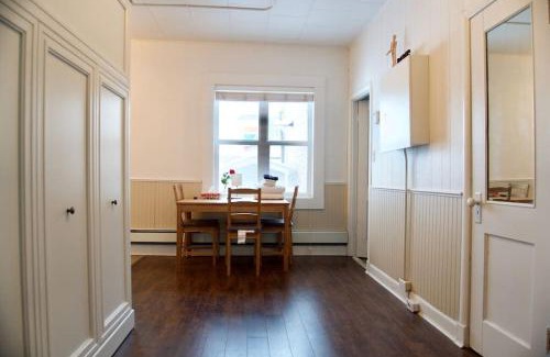 Moose Jaw Apartment | Cozy Studio Perfect for Business Travelers Downtown