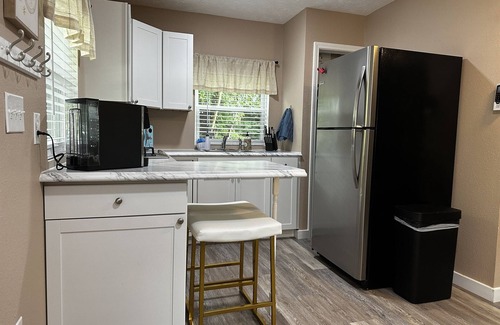 Newport Apartment | Cozy Studio Retreat Close to East TN & SC Sites