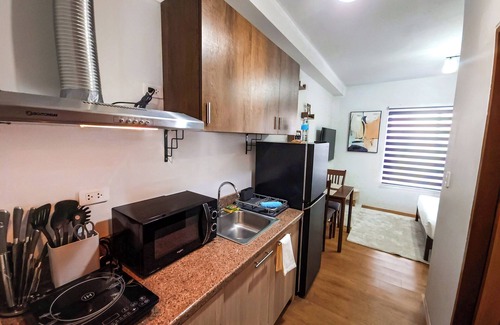 Poblacion District Condo | Cozy studio unit condo with WiFi, AC in enjoyable Davao City