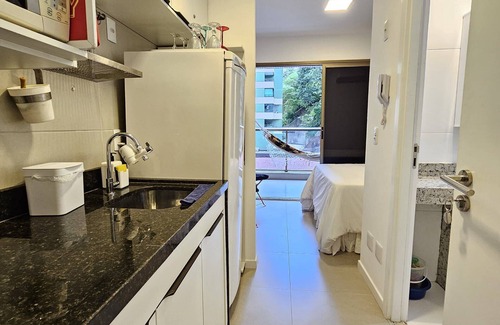 Barra Apartment | Cozy Studio w Balcony & Pool in Carnival's Heart - SSA009