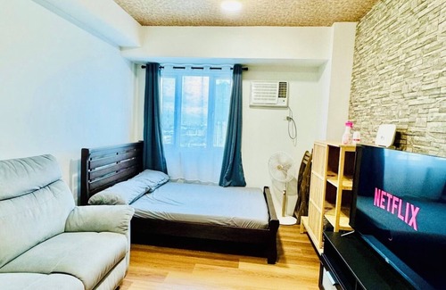South Triangle Apartment | Cozy Studio with a Great View in Quezon City near ABS-CBN,The Beech,Vertis North