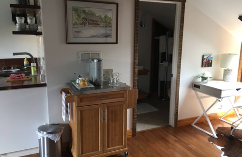 South Main Street Apartment | Cozy studio with AC and WiFi in Historic Geneva, NY.
