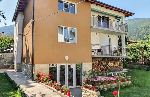 Sapareva Banya House | Cozy Studio With Tavern, Garden, And Mountain View