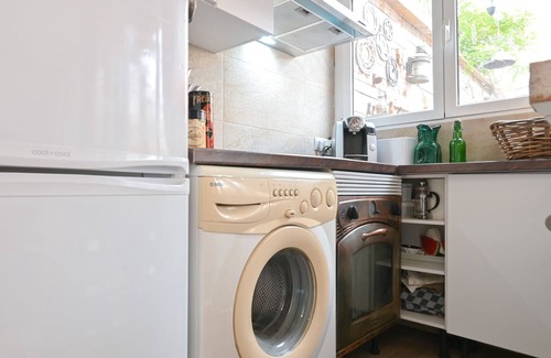 Ciudad Lineal Apartment | Cozy studio with pool in Ciudad Lineal