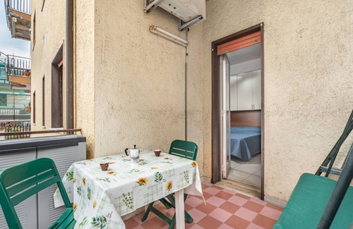 Chianchitta-Pallio Apartment | Cozy Studio x2 - w/Balcony