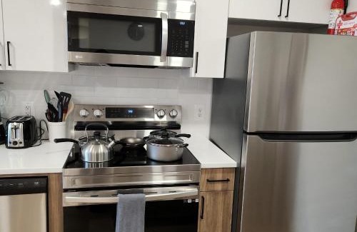Towson Apartment | Cozy Suite at Towson Center