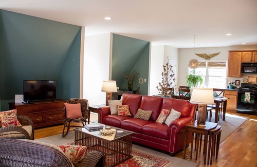 Charlottesville House | Cozy Suite on Historic Property - Explore Nearby Vineyards and Wineries