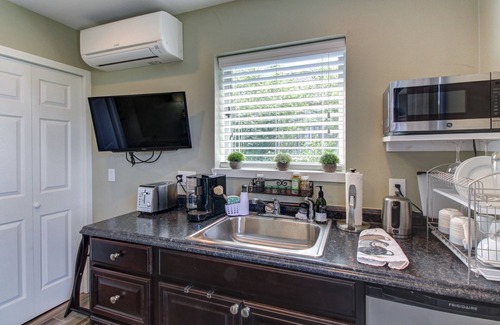 Mercer Island Apartment | Cozy suite with lake and city views, hot tub, near parks, shopping, & dining