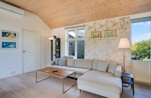 Udsholt House | Cozy Summer House In The Heart Of North Zealand