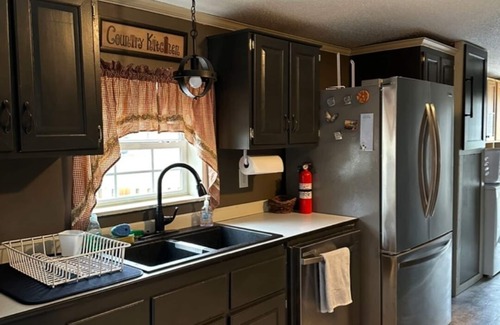 Hoosick Falls House | Cozy Summer retreat with great Pet 🦮 Yard and upgrades! Close to hiking areas!