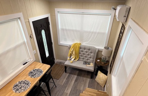 Plant City Cottage | Cozy tiny home