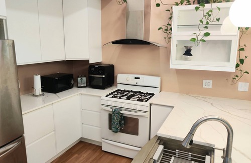 Ann Arbor House | Cozy updated 3 Bedroom house in Ann Arbor, 1.5mi to downtown and the big house!