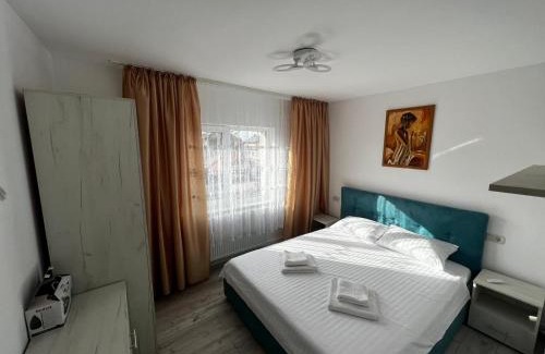Zamca Apartment | Cozy Urban Accommodation in Beautiful Suceava