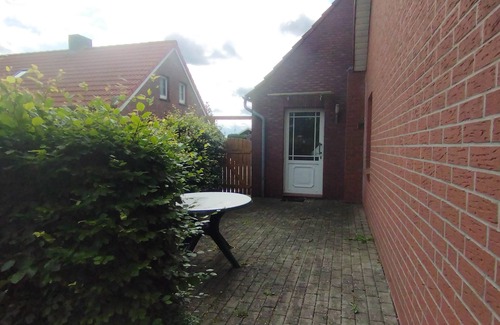 Buttforde Apartment | Cozy vacation apartment near the North Sea with private entrance