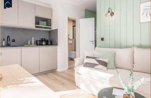 Benz Apartment | Cozy vacation apartment with terrace - quiet location near lake and beach