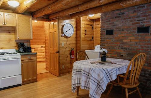 Lyndonville House | Cozy Vermont Cabin