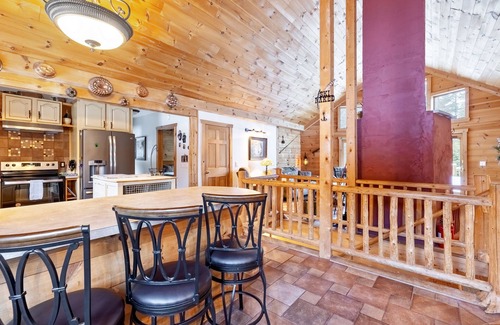 Montgomery Center Ski Chalet | Cozy Vermont Log Cabin Chalet Only Minutes from Jay Peak