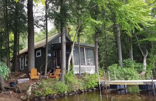 Town of Clifton Cottage | Cozy Waterfront Cabin on Cranberry Lake