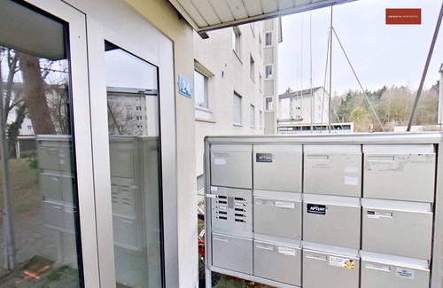 Seebach Apartment | Cozy Zürich 3BR w/Balcony & Kitchen
