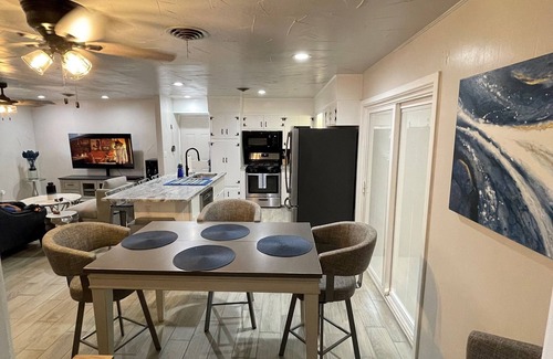 Fort Worth House | CoZyBeds|FamFrndly|Mins2DwnTwn|Stckyrds|WillRogers