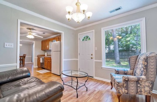 Decatur House | Crandon House with space and comfort
