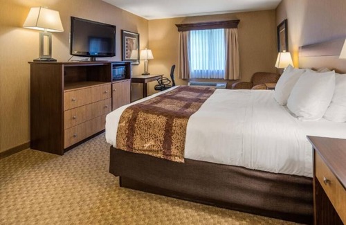 Crandon Hotel | Crandon Inn and Suites