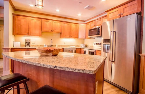 North Conway Condo | Cranmore · Pool· Cranmore· Luxury· Slope side