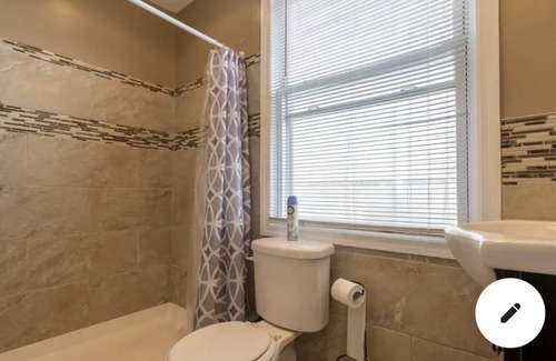 Newark Apartment | Crawford apt #2