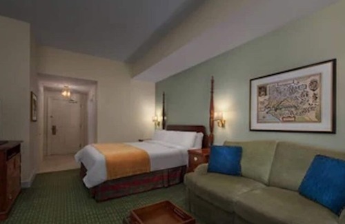Williamsburg Villa | Create lasting memories , at Marriott's Manor Club at Ford's Colony.