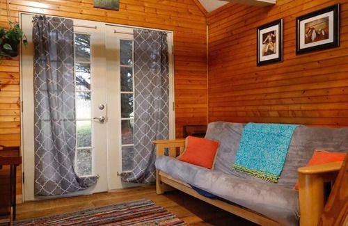 Court House House | Creek View Cabin at Skipwillow Farm - Floyd, VA