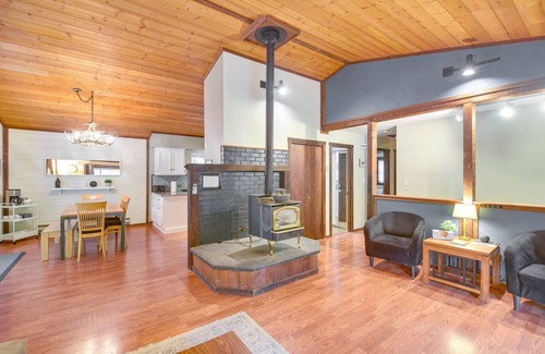 Downieville-Lawson-Dumont Cabin | Creekside Cabin: Easy Access to i-70 & Slopes!