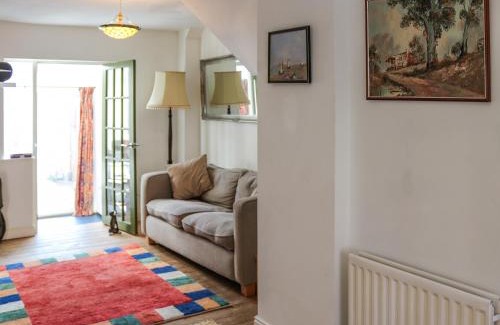 Newtown House | Crescent Cottage