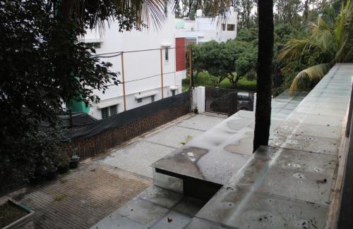 Anekal House | Crescent independent holiday home