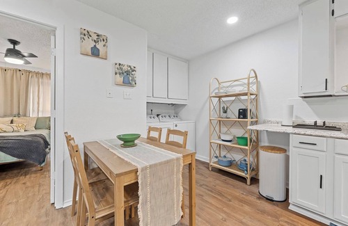 University House | Crew Suite: 2BR/2BA | Laundry | Pets l Yard l Easy