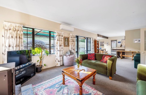 Wanaka Bed & Breakfast | Criffel Peak View B&B and Apartment