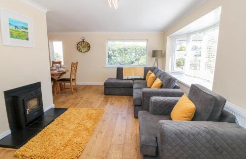 Cemaes Bay House | Croeso