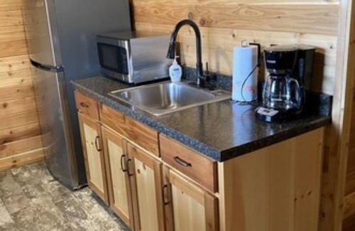Hamilton Cabin | Crooked Creek Ranch Cabin 10