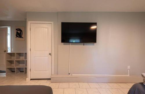 College Manor House | Cruise Haven with Pool, 15 Min to Port Canav & Beach