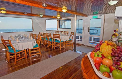 Bahia de Caraquez Boat Rental | Cruise Ship Southern Star At Dock Only