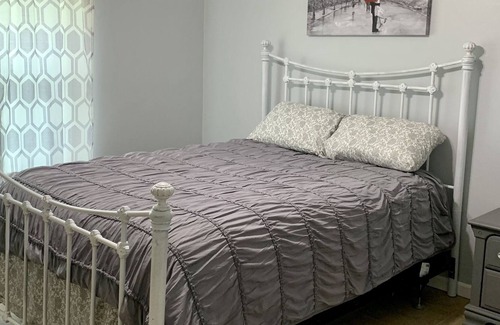 Milton House | Crystal Creek House with Pool & Hot Tub