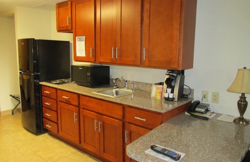 Towanda Hotel | Crystal Springs Inn and Suites