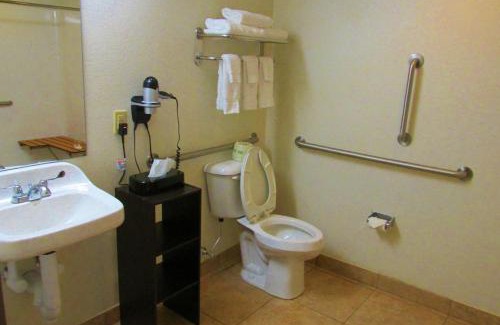 Towanda Hotel | Crystal Springs Inn and Suites