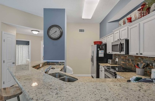 Avalon Beach Estates Condo | Crystal View 103 Ground Floor, 3/3 Beach Service