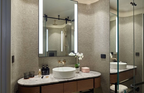 Newcastle Hotel | Crystalbrook Kingsley