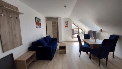 Lisina Apartment | Ctrl Alt Del Apartment S76