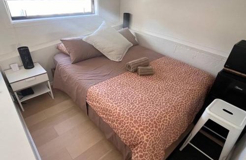 Te Aro Apartment | Cuba Street Rooftop Gem