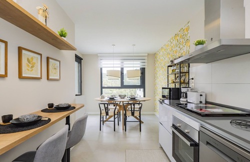 Puerto de la Torre Apartment | Cubo's Andalucia Luxury Malaga Apartment/communal pool/parking included/terrace