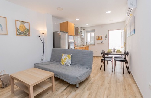 La Cala del Moral Apartment | Cubo's Beachside Calasa Apartment & Terrace/beach/air conditioning/free Wi-Fi